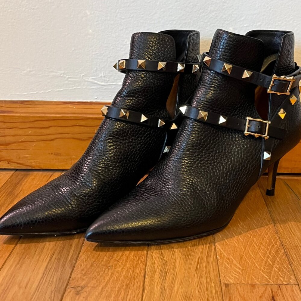 VALENTIO Garvani Rockstud Leather Stiletto Boots SIZE 6